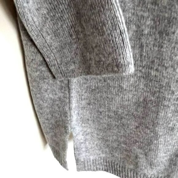 TALBOTS GRAY 100% CASHMERE MOCK NECK SWEATER SIZE MEDIUM - Picture 7 of 10